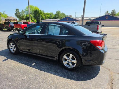 Black Granite Metallic 2011 Chevrolet Cruze LT