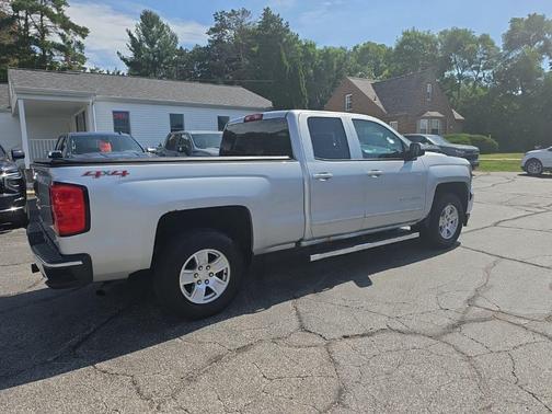 Silver Ice Metallic 2017 Chevrolet Silverado 1500 1LT