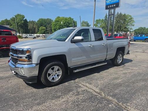 Silver Ice Metallic 2017 Chevrolet Silverado 1500 1LT