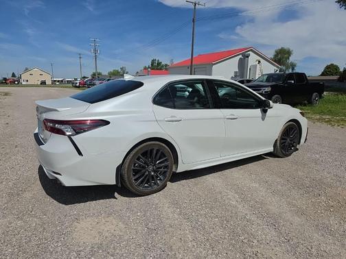 Wind Chill Pearl 2022 Toyota Camry XSE