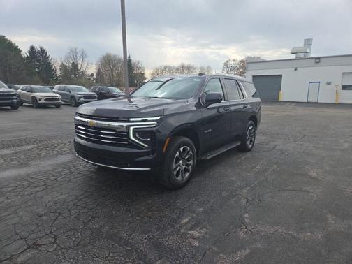 Dark Ash Metallic 2026 Chevrolet Tahoe LT