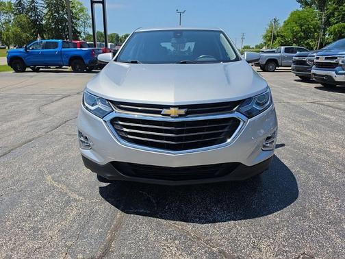 Silver Ice Metallic 2021 Chevrolet Equinox 1LT