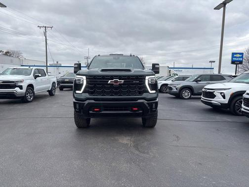 2026 Chevrolet Silverado 2500 Crew Cab, Standard Bed, XR2, 4WD