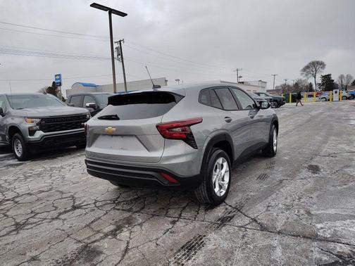 2026 Chevrolet Trax LS