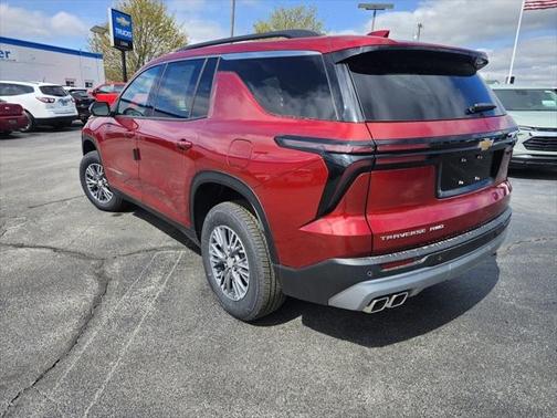 2025 Chevrolet Traverse LT