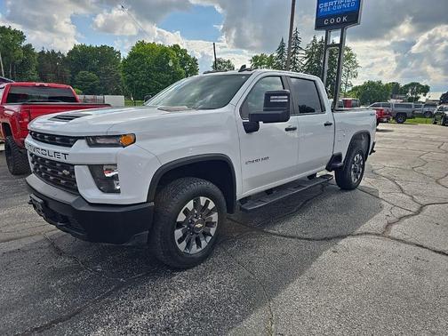 Summit White 2021 Chevrolet Silverado 2500 Custom