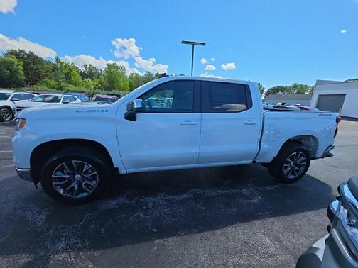 Summit White 2026 Chevrolet Silverado 1500 LT