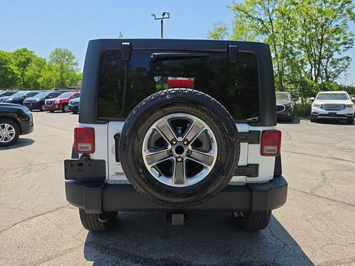 Bright White Clearcoat 2016 Jeep Wrangler Unlimited Sport