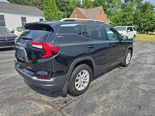2022 GMC Terrain SLT