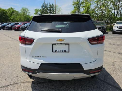 Summit White 2024 Chevrolet Blazer 2LT