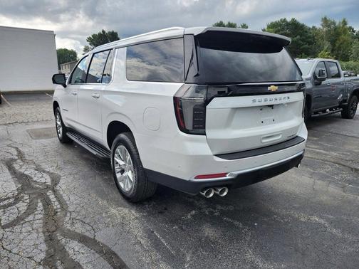 2025 Chevrolet Suburban Premier