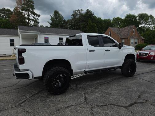 Summit White 2019 Chevrolet Silverado 1500 RST