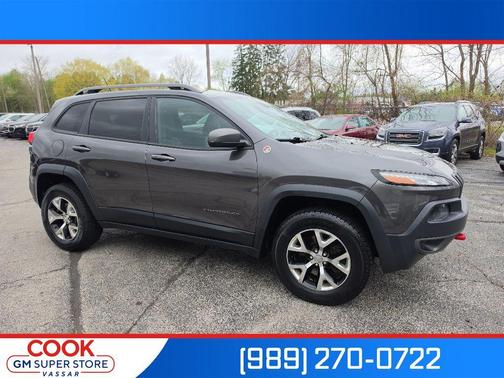 Granite Crystal Metallic Clearcoat 2014 Jeep Cherokee Trailhawk