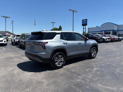 Sterling Gray Metallic 2026 Chevrolet Equinox 1LT