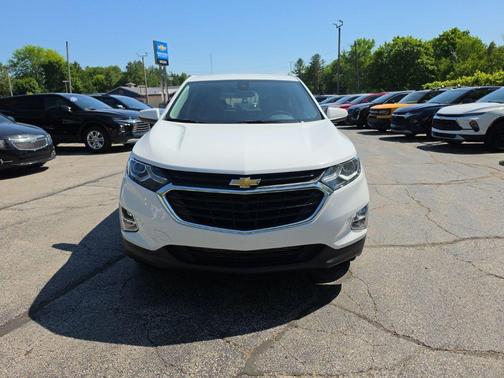 Summit White 2019 Chevrolet Equinox 1LT
