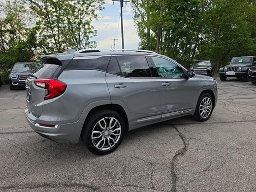 Sterling Metallic 2024 GMC Terrain Denali