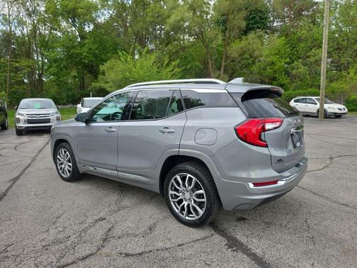 Sterling Metallic 2024 GMC Terrain Denali