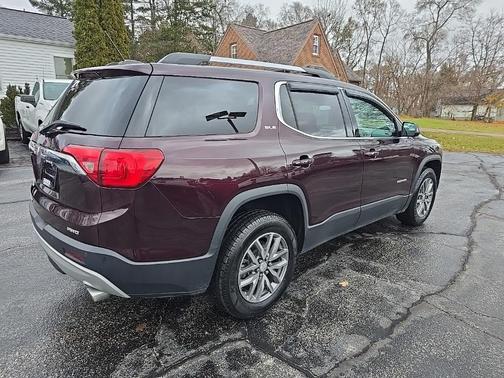 2017 GMC Acadia SLE-2