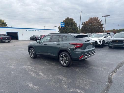 2025 Chevrolet Trax LT