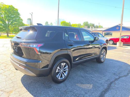 Mosaic Black Metallic 2025 Chevrolet Equinox 1LT