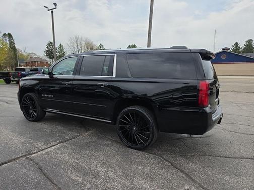 Black 2020 Chevrolet Suburban Premier