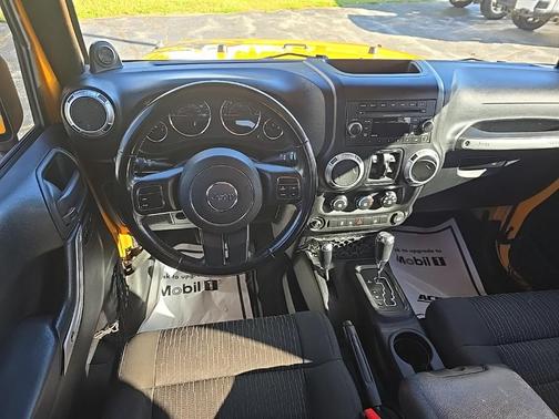 2012 Jeep Wrangler Unlimited Sahara