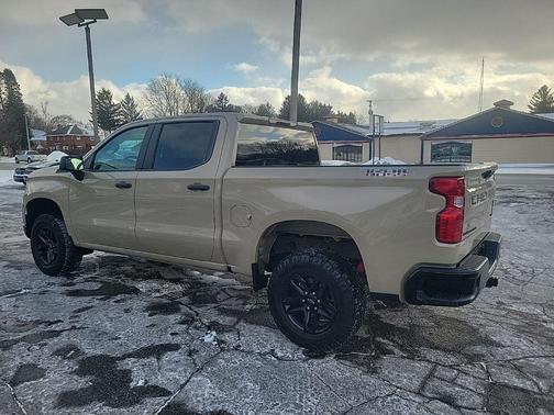 2023 Chevrolet Silverado 1500 Custom Trail Boss