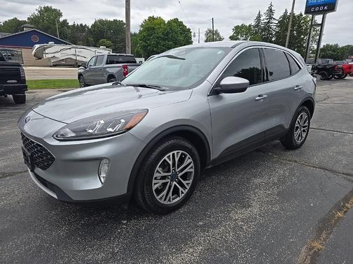 2022 Ford Escape SEL