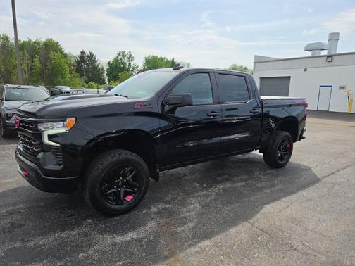 Black 2022 Chevrolet Silverado 1500 LT Trail Boss