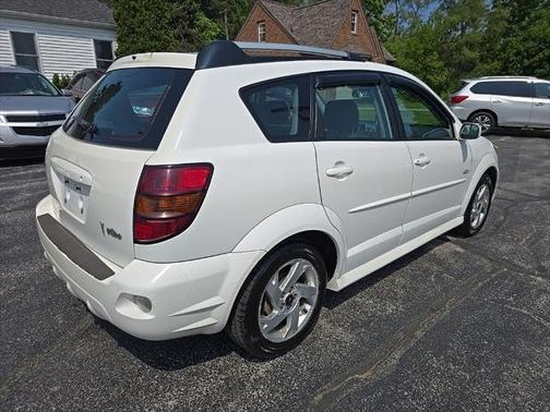 2007 Pontiac Vibe Base