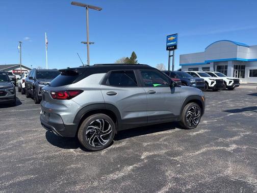 Sterling Gray Metallic 2026 Chevrolet Trailblazer RS