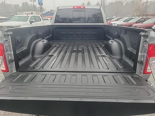 2021 RAM 3500 Tradesman Crew Cab 4x4 8' Box