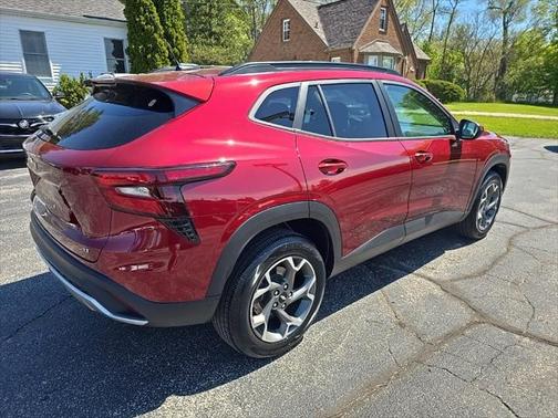 2024 Chevrolet Trax LT