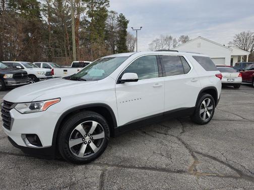 Summit White 2018 Chevrolet Traverse LT Leather