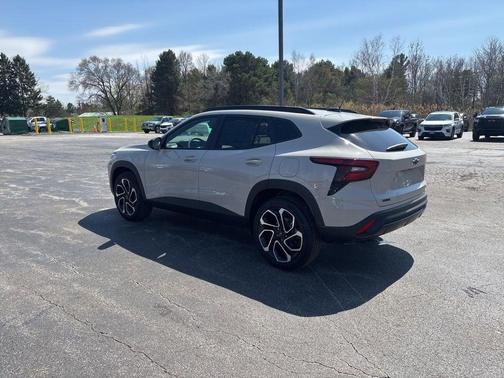 White Sands 2026 Chevrolet Trax FWD 2RS