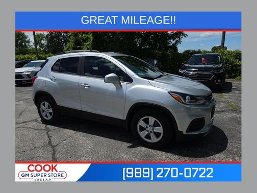 Silver Ice Metallic 2017 Chevrolet Trax LT