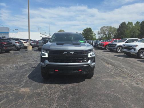 Sterling Gray Metallic 2026 Chevrolet Silverado 1500 LT Trail Boss