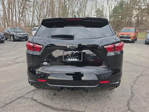 Black 2022 Chevrolet Blazer RS