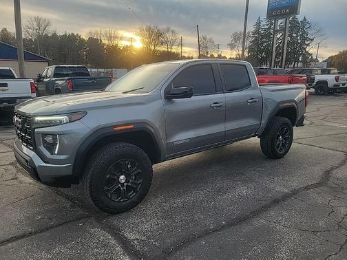 2024 GMC Canyon Elevation