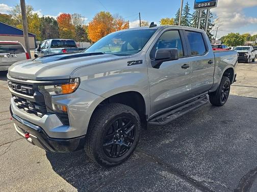 2023 Chevrolet Silverado 1500 Custom Trail Boss
