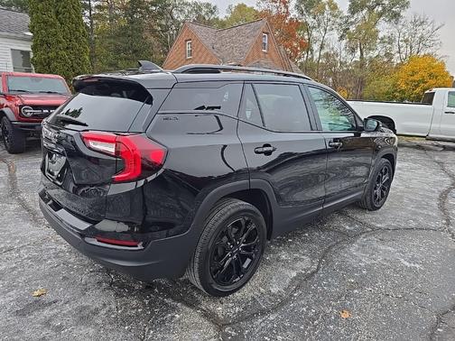 2022 GMC Terrain SLT
