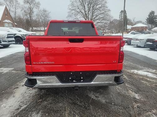2024 Chevrolet Silverado 1500 LT