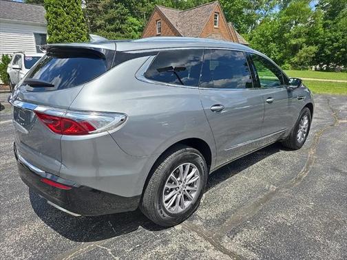 2023 Buick Enclave Essence FWD