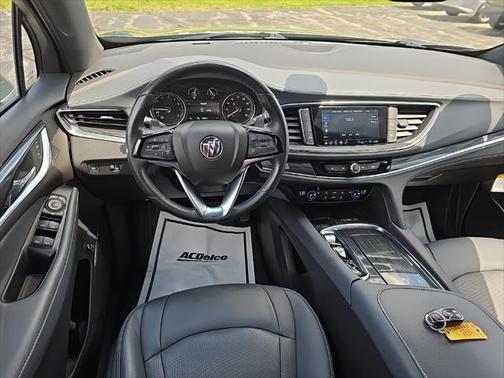 2023 Buick Enclave Essence FWD