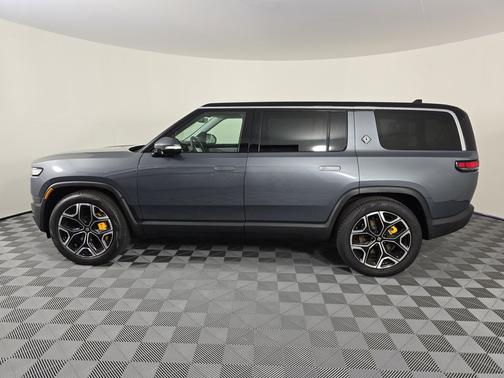 2023 Rivian R1S Adventure