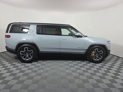 Limestone 2022 Rivian R1S Launch Edition