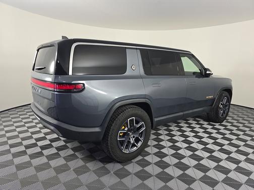 2022 Rivian R1S Launch Edition
