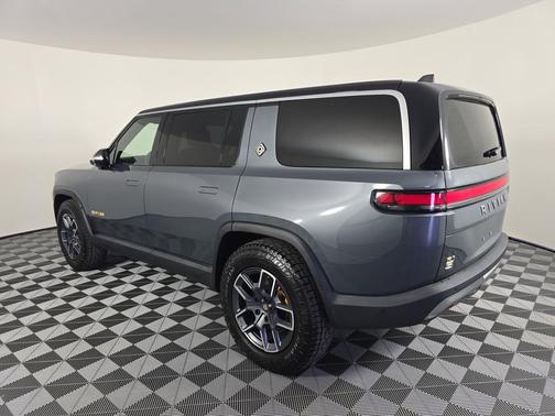 2022 Rivian R1S Launch Edition