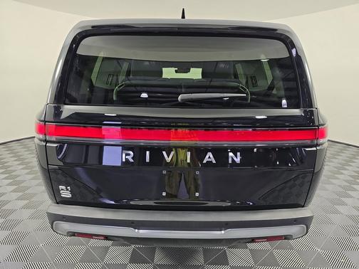 2024 Rivian R1S Adventure Package