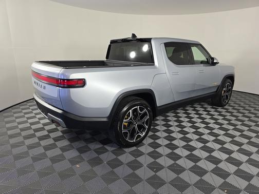 2023 Rivian R1T Adventure Quad Motor Large Pack